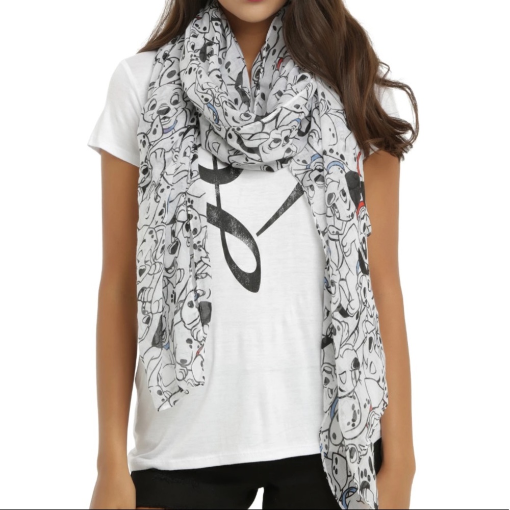 Disney 101 Dalmatians oblong sheer scarf 45x72”